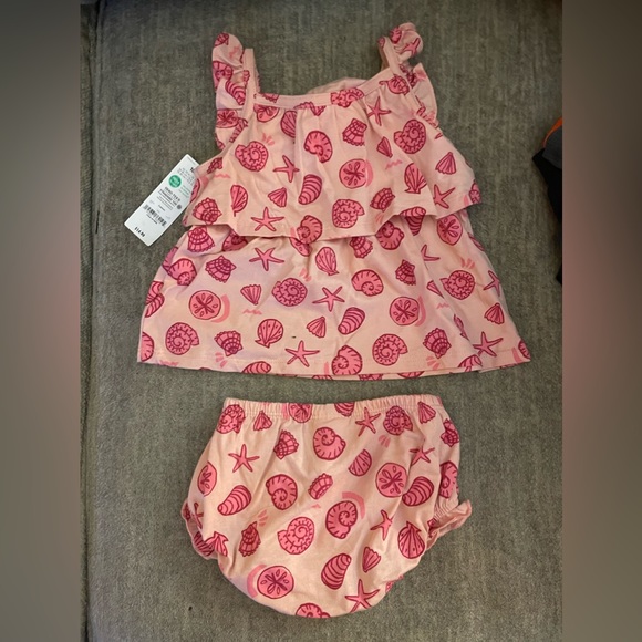 2 piece baby outfit for beach. 9-12 months. Pink - Picture 2 of 3